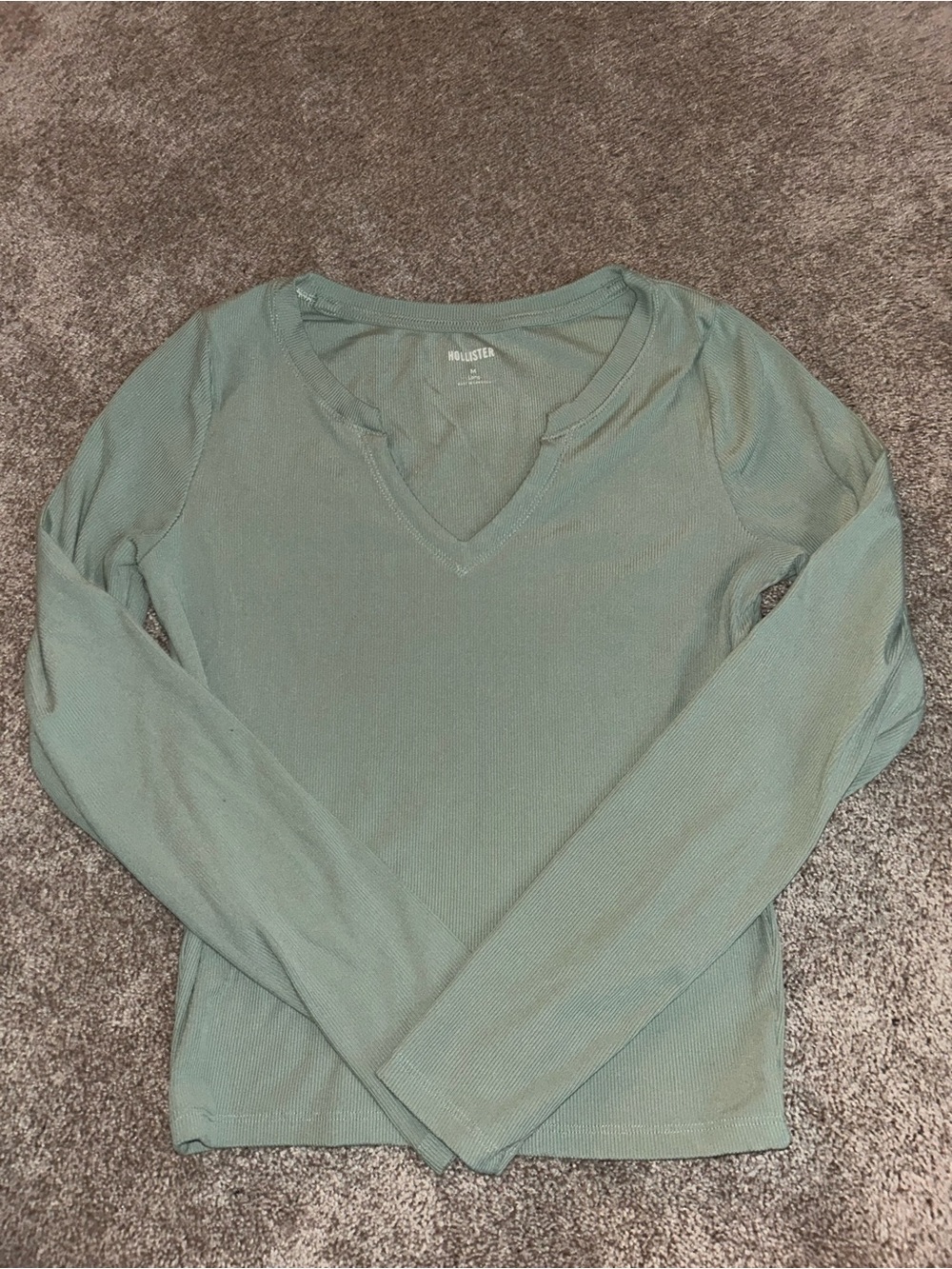 New Hollister Women's Long Sleeve V-Neck Top in Sage Green